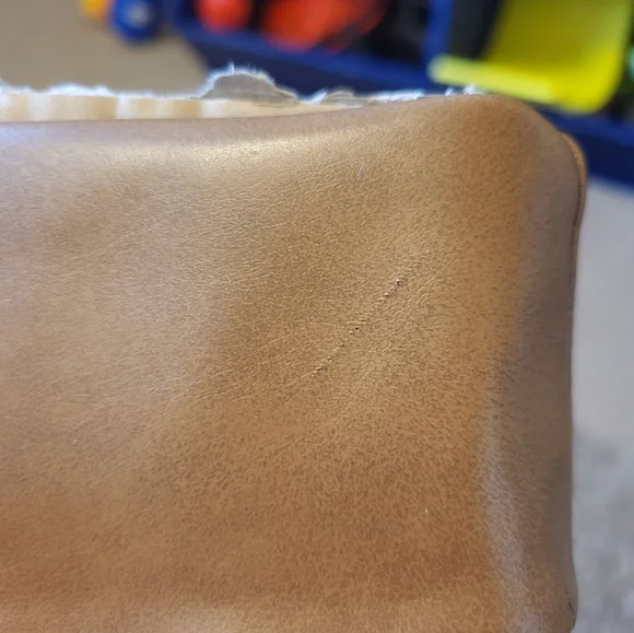 Colin Stuart Butterscotch knee-high heel faux leather boots. 9B - Picture 12 of 15